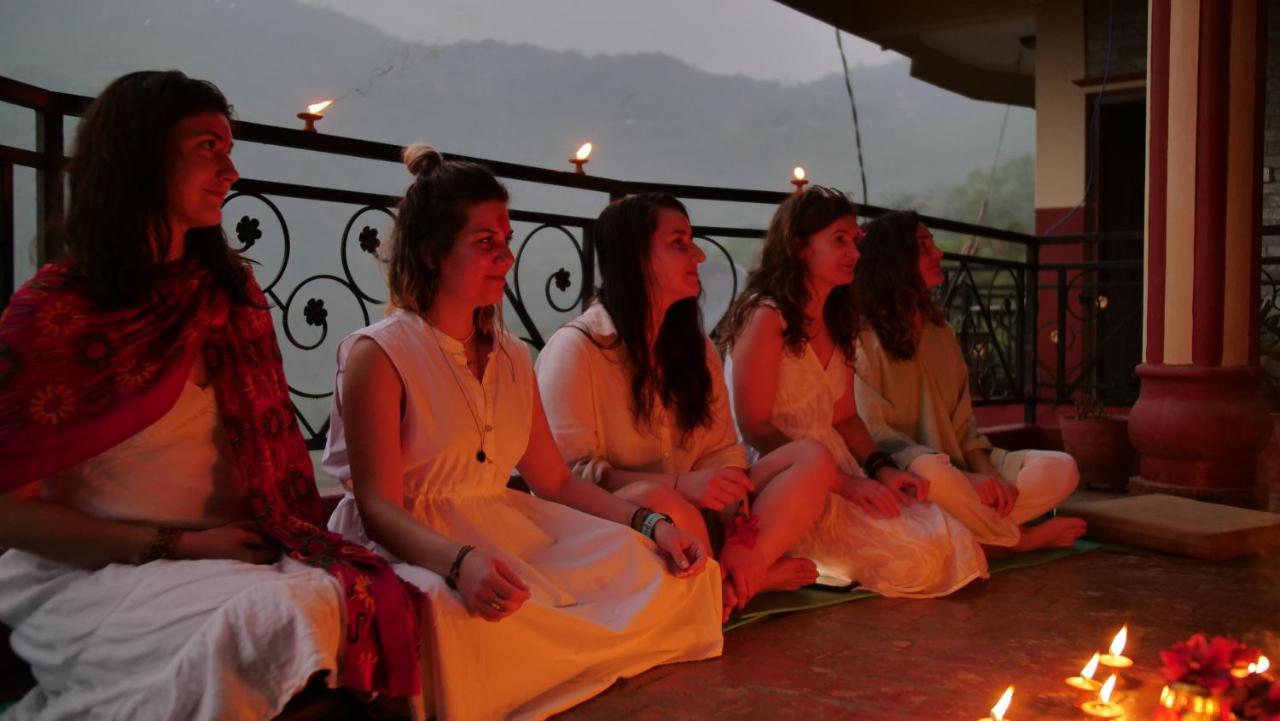 Green Hills Yoga Retreat Похара Екстериор снимка