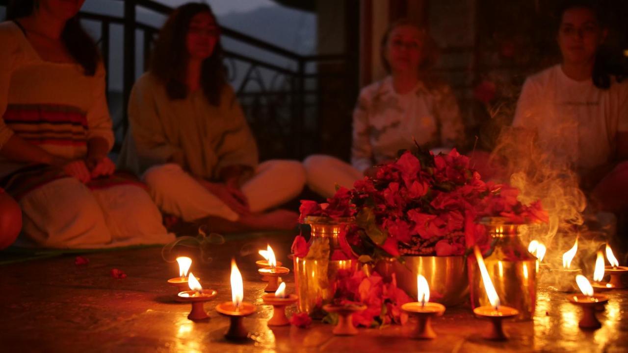 Green Hills Yoga Retreat Похара Екстериор снимка