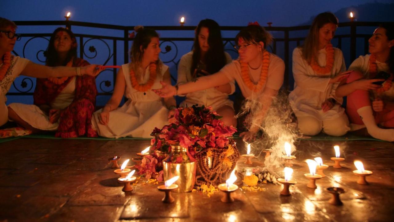 Green Hills Yoga Retreat Похара Екстериор снимка